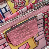 Interior view of fluid premium bag