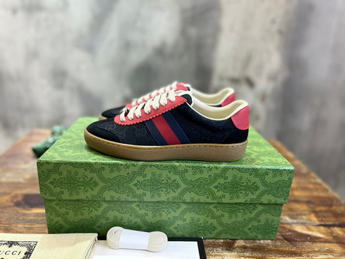 Gucci all-black luxury sneakers view 11 everyday casual design
