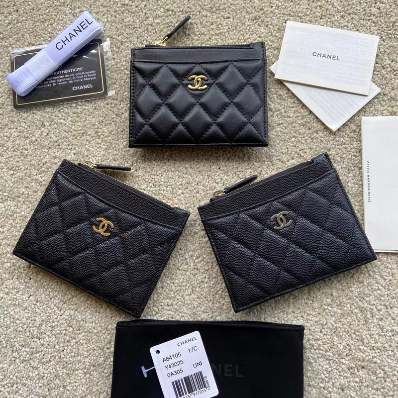 Zivas Charm Elevated Essentials Everyday Handbag (Premium Everyday Carry) – Detail View