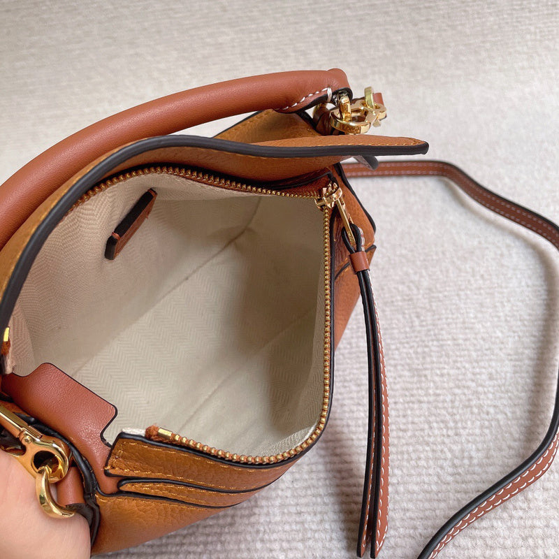 Ziva's Charm handbag – product shot (18cm*12cm*7cm)