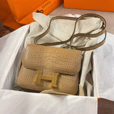 Side view of fluid structured handbag
