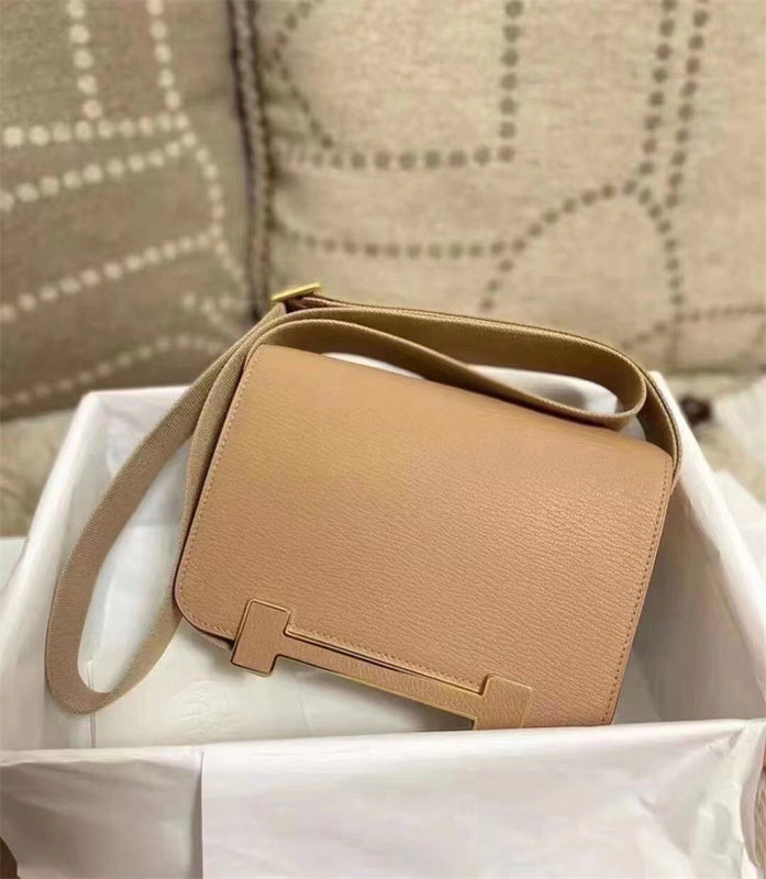 Minimalist handbag styled for everyday wear