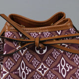 Handle and strap detail of chic refined women's handbag – women's premium purse