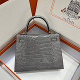  signature crossbody bag styled with outfit 12