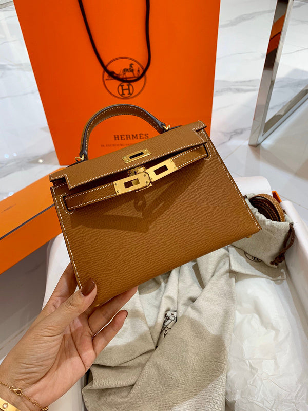 Graceful handbag styled for everyday wear