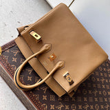  modern shoulder bag styled with outfit 30
