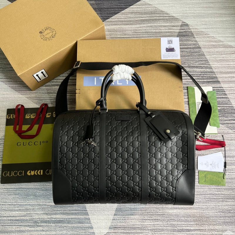 Side profile of elevated sleek women's handbag – women's luxury accessory