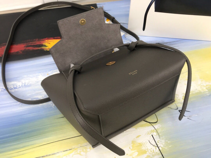 Interior view of everyday-luxe signature women's handbag – women's luxury accessory
