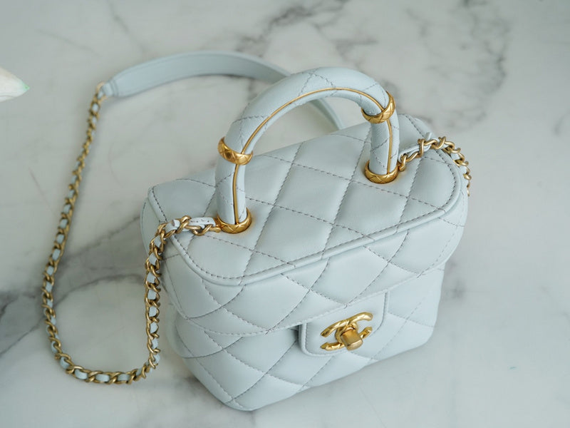  compact purse view 6