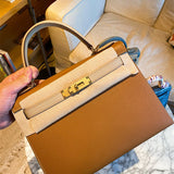  Classic shopper bag carried on shoulder 16