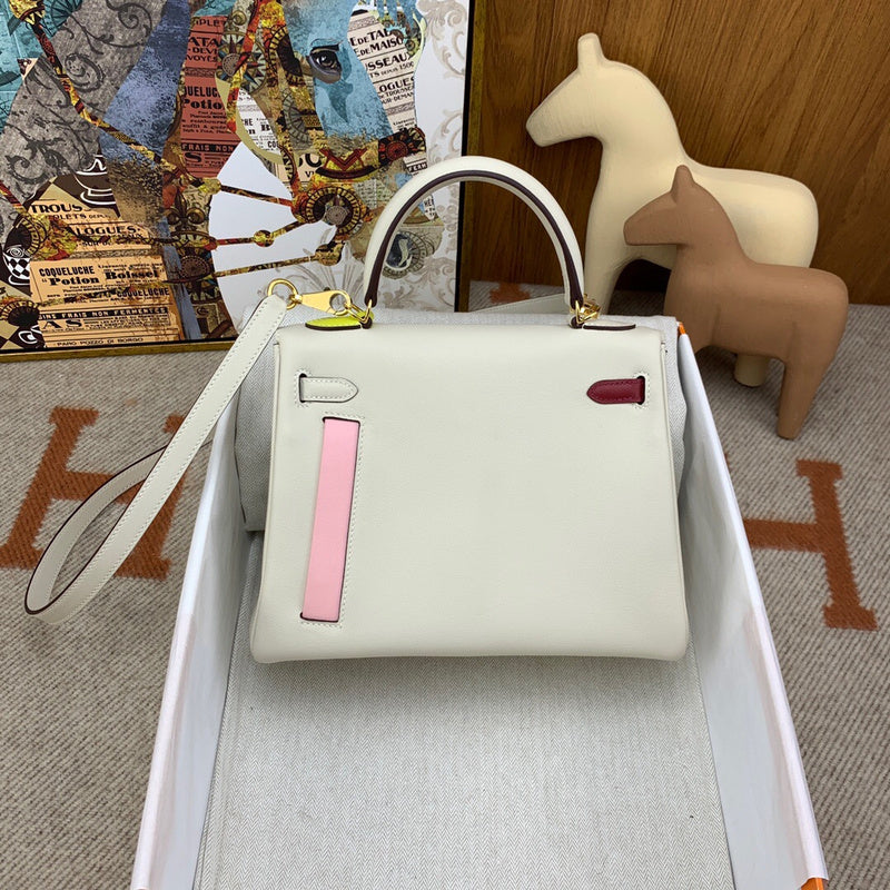 Side view of everyday-ready structured handbag