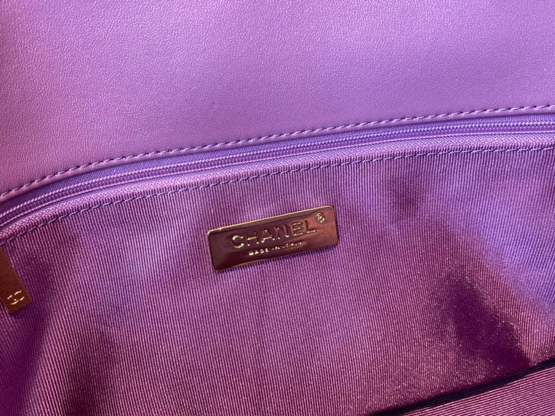 Zivas Charm Classic Sensibility Fashion Handbag (Modern Wardrobe Staple) – Back View