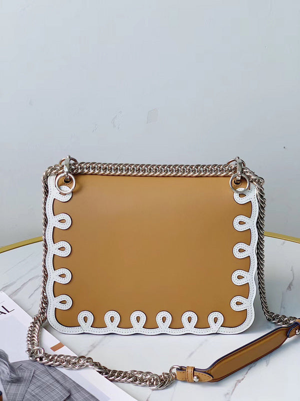 Ziva's Charm handbag – close-up view (Standard Size)
