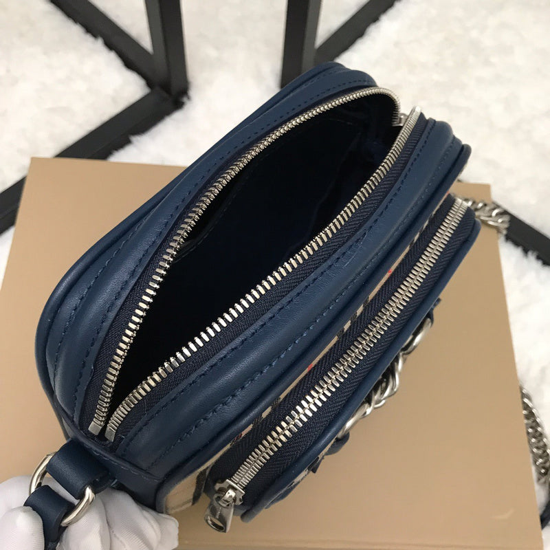 Ziva's Charm handbag – product shot (one versatile size)