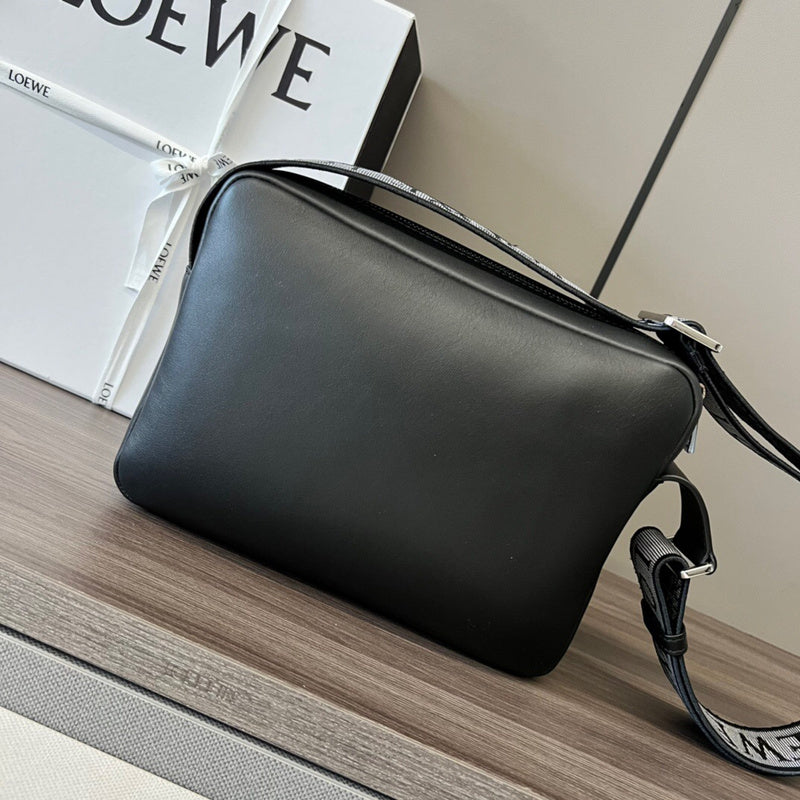 Ziva's Charm handbag – side angle view (24cm*18cm*10.5cm)