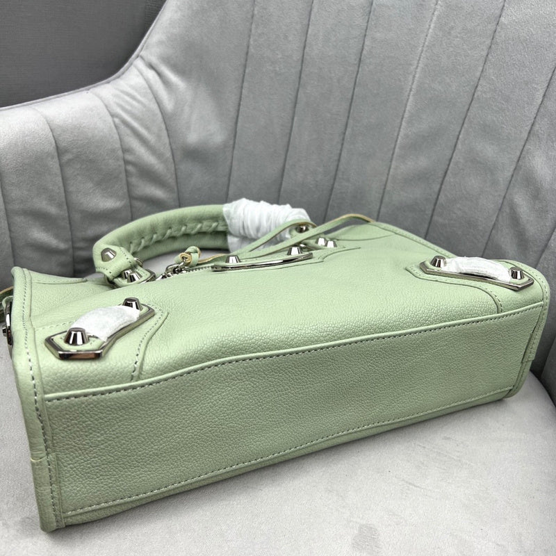 Zivas Charm Polished Finish Statement Handbag (Premium Everyday Carry) – Full Silhouette