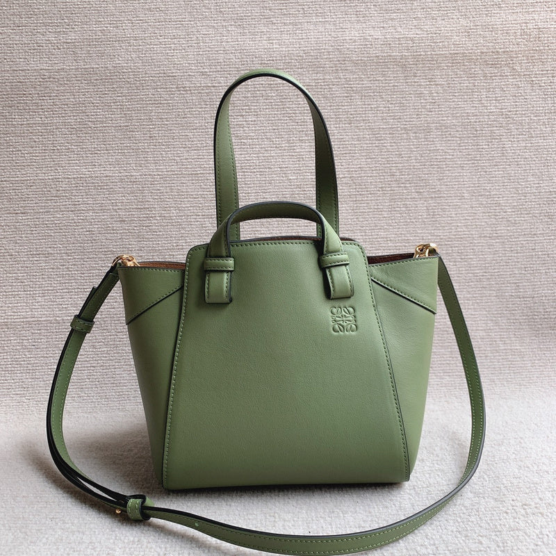 Ziva's Charm handbag – back view (20cm*20cm*18cm)