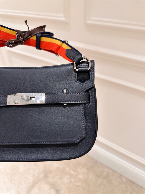  Classic satchel carried on shoulder