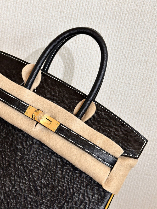  structured tote bag detail view showing craftsmanship