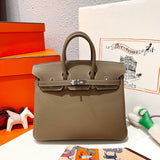 Chic bag women's premium everyday handbag
