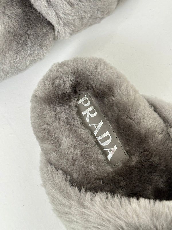 Three-quarter angle view of Prada luxury piece style No.134