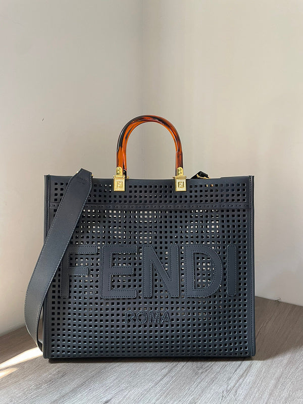 Ziva's Charm handbag – front view (35cm*17cm*31cm)