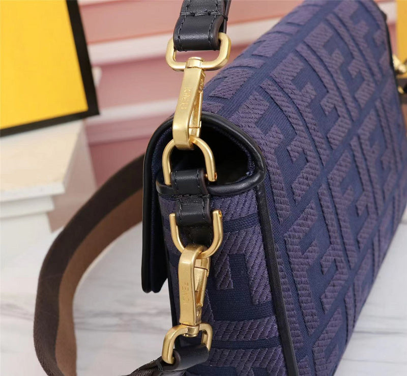 Ziva's Charm handbag – product shot (Standard Size)