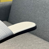 Hermes shoes Style 008 - top view showing design