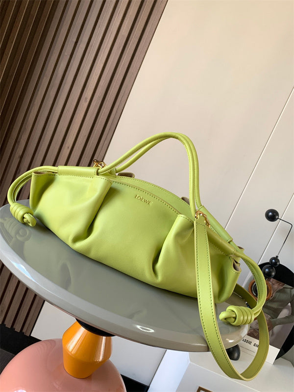 Ziva's Charm handbag – full view (35cm*21cm*11.5cm)