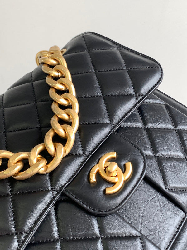  women's handbag, versatile design, view 3
