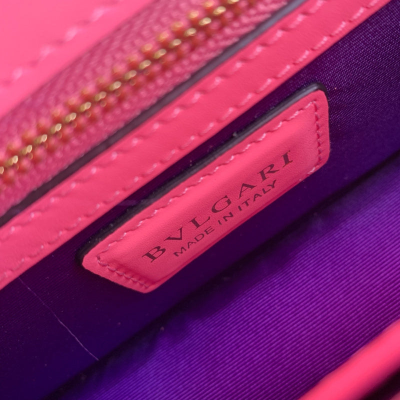 Refined Premium PU Leather Handbag - Signature Hardware Accents | Women's Luxury Handbag #1671 - close-up detail shot (image 3) of designer-inspired handbag