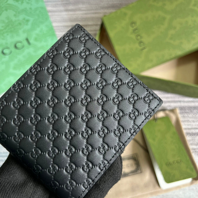 Interior view of classic premium bag