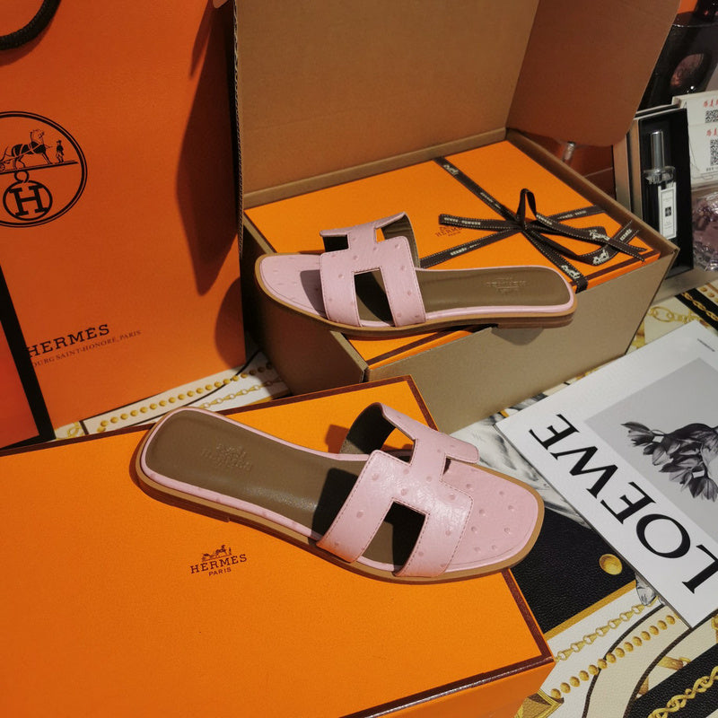 Hermes sandals Style 122 - sole and craftsmanship detail