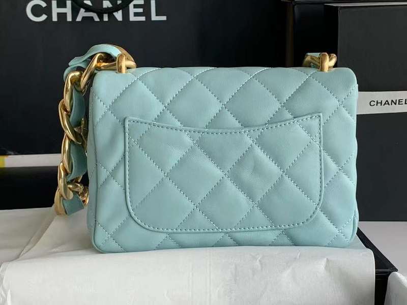 Zivas Charm Effortless Sophistication Luxury Handbag (Refined Practical Design) – Detail View