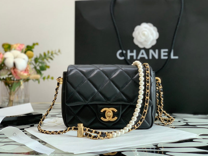  women's handbag, versatile design, view 4