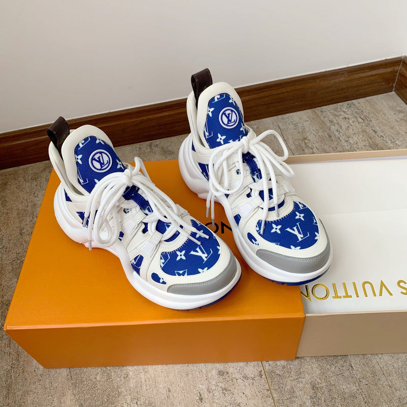 Louis Vuitton shoes Style 375 - top view showing design