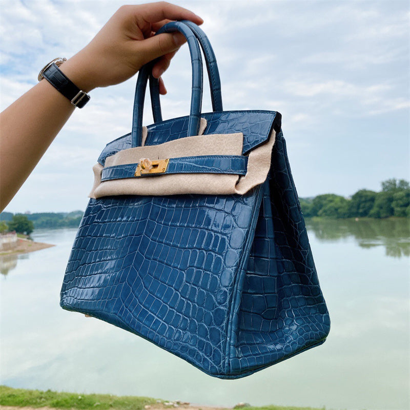  versatile carryall bag detail view showing craftsmanship
