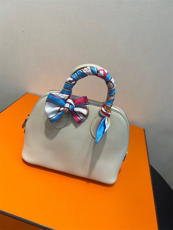  top-handle bag interior and compartment view