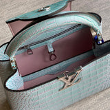  tote bag close-up of hardware and finish 29