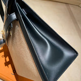 Close-up detail of crisp bag design
