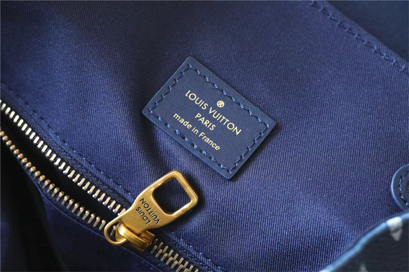  Curated shoulder bag carried on shoulder 10