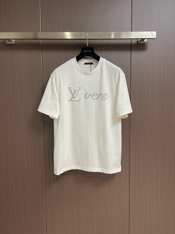 Front view of Louis Vuitton cotton t-shirt with logo-detail design