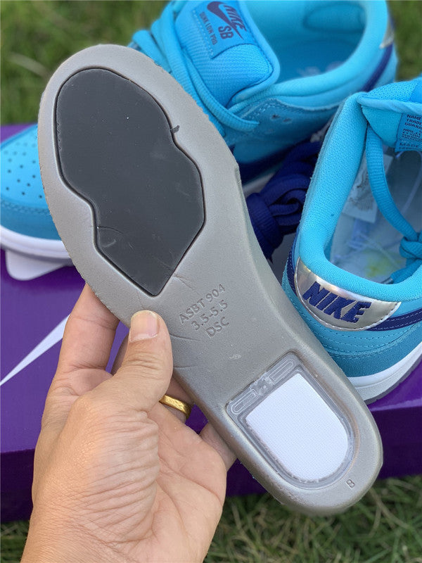 Nike Men's & Women's Luxury Fashion Trainers — Style 198 interior view