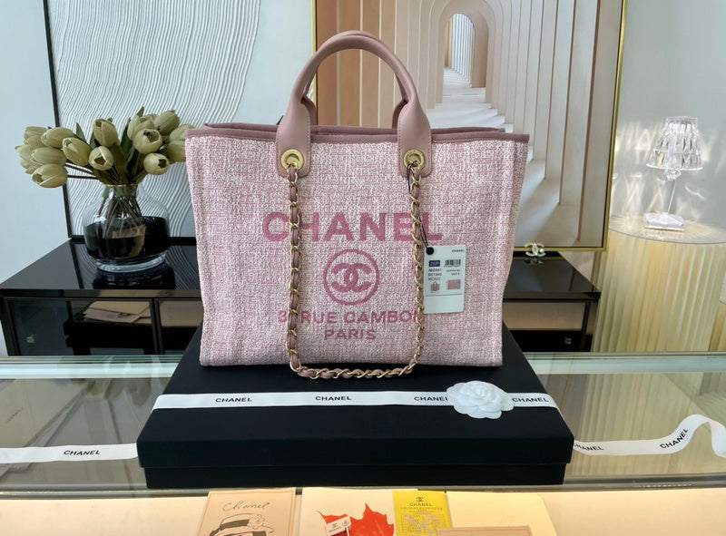  handbag, spacious everyday style, image 8