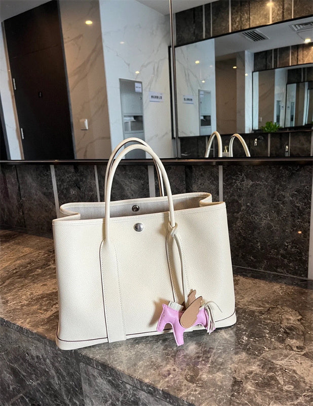 Interior view of tailored premium bag