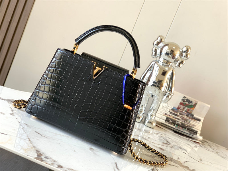  structured bag interior and compartment view 27
