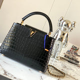  structured bag interior and compartment view 27