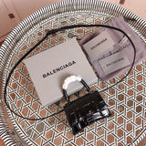 Interior view of polished structured women's handbag – women's everyday handbag