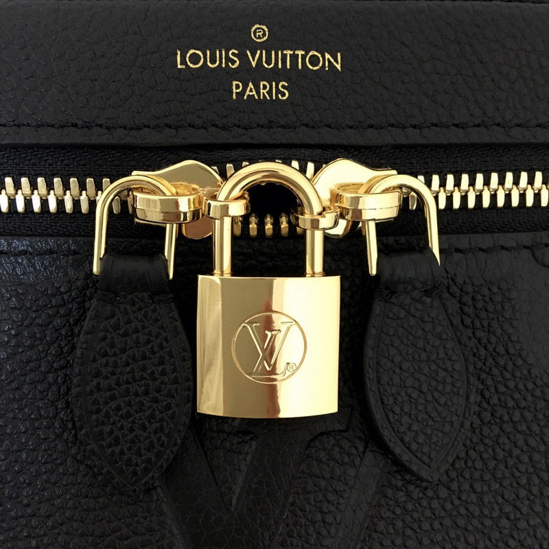 Front view of chic refined women's handbag – women's statement bag