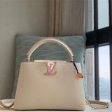  Chic everyday bag front view
